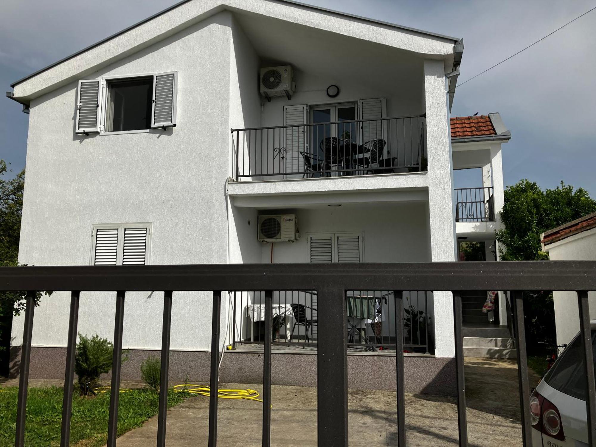 Ferienwohnung Cozy, Fully Equipped, Free Parking&Wifi, Quiet, 2Bd Podgorica Exterior foto